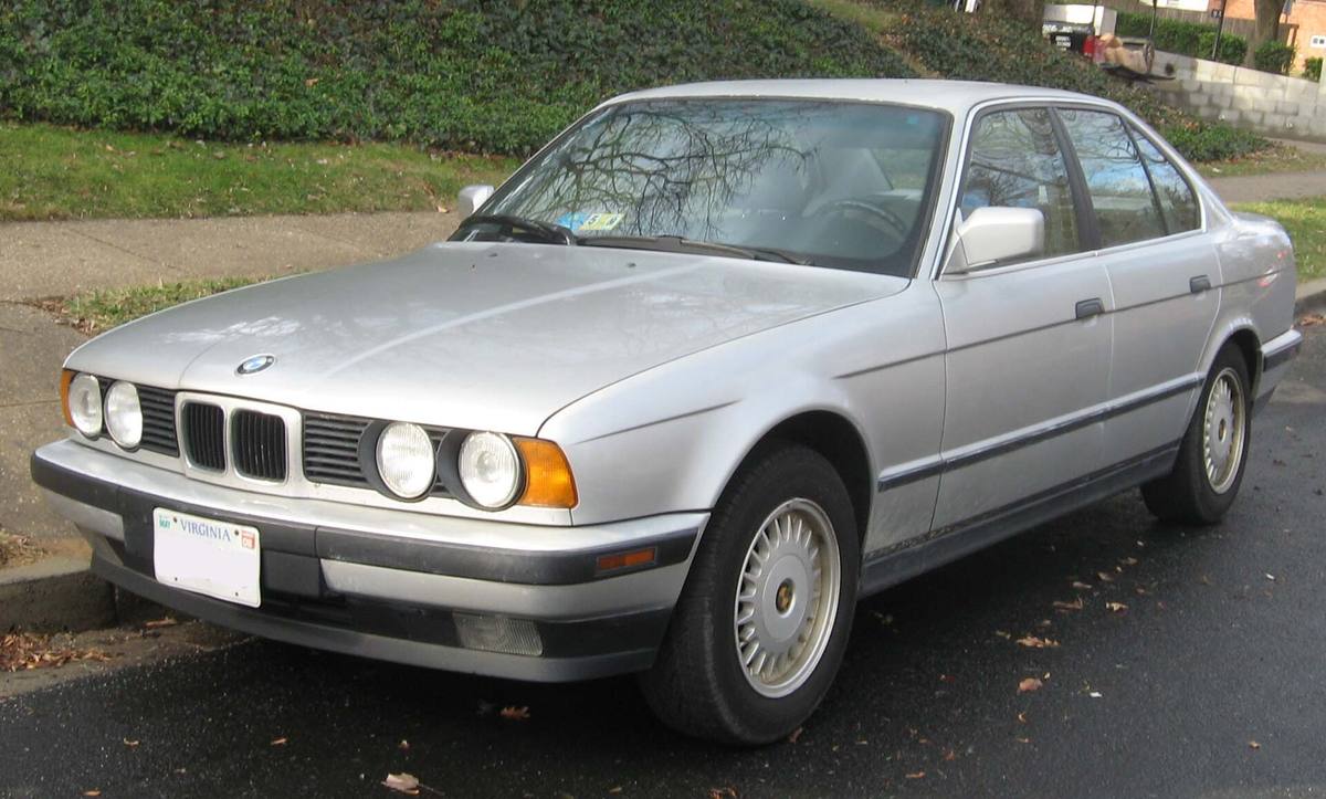 BMW 525i řady E34