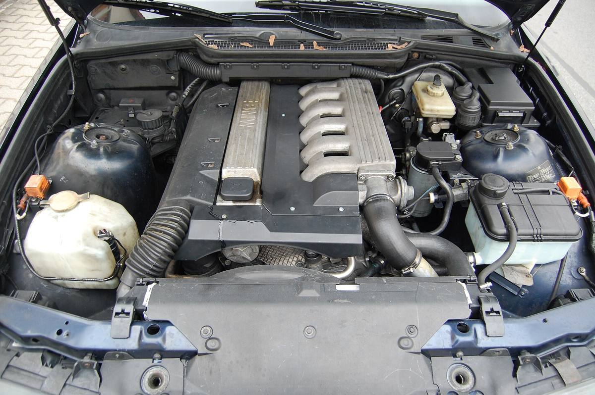 Naftový šestiválec BMW M51